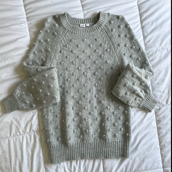 GAP Women’s Gray Crew Neck Knitted Bobble Sweater - Picture 1 of 6